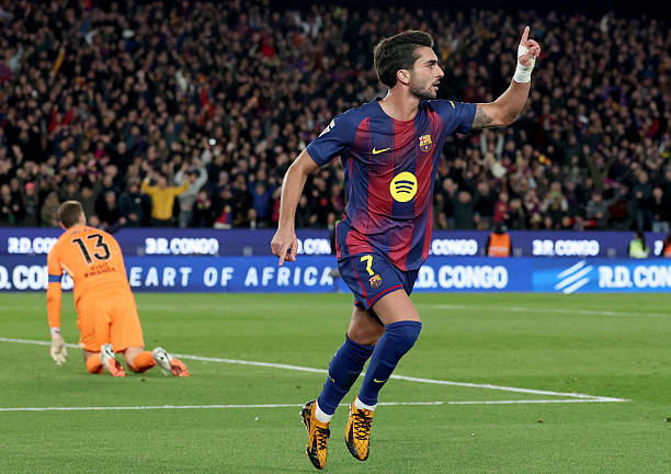 TOPSHOT - Barcelona's Spanish forward #07 Ferran Torres celebrates scoring his team's third goal during the Spanish league football match between FC Barcelona and Club Atletico de Madrid at Camp Nou Stadium in Barcelona on December 2, 2025. (Photo by Lluis GENE / AFP via Getty Images)