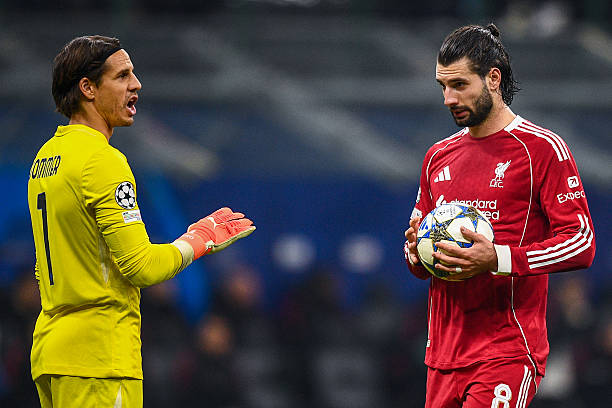 MILANO, ITALY - DECEMBER 9: Yann Sommer of FC Internazionale Milano, Dominik Szoboszlai of Liverpool FC during the UEFA Champions League 2025/26 League Phase MD4 match between FC Internazionale Milano and Liverpool FC at Giuseppe Meazza Stadium on December 9, 2025 in Milano, Italy. (Photo by Alberto Gandolfo/BSR Agency/Getty Images)