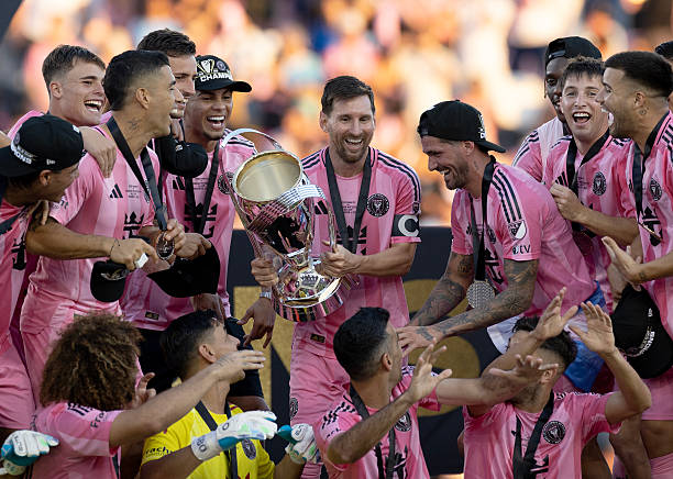 FORT LAUDERDALE, FLORIDA - DECEMBER 06: Lionel Messi #10 of Inter Miami CF celebrate with his teammates for group photos with MLS Cup trophy after defeating Vancouver Whitecaps FC at Chase Stadium on December 6, 2025 in Fort Lauderdale, Florida. (Photo by Michael Pimentel/ISI Photos/ISI Photos via Getty Images)