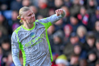 LONDON, ENGLAND - DECEMBER 14:  Erling Haland of Manchester City celebrates after scoring during the Premier League match between Crystal Palace and Manchester City at Selhurst Park on December 14, 2025 in London, England. (Photo by Vince Mignott/MB Media/Getty Images)