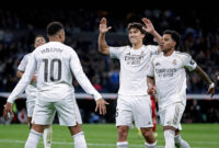 MADRID, SPAIN - DECEMBER 20: Kylian Mbappe of Real Madrid celebrate 2-0 with Gonzalo Garcia of Real Madrid, Rodrygo of Real Madrid  during the LaLiga EA Sports  match between Real Madrid v Sevilla at the Estadio Santiago Bernabeu on December 20, 2025 in Madrid Spain (Photo by Maria Gracia Jimenez/Soccrates/Getty Images)