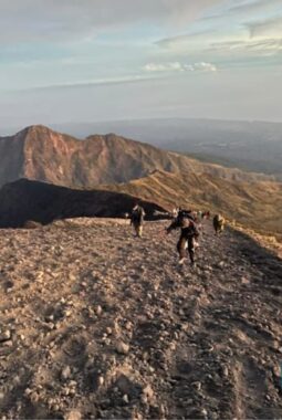 Pendakian Gunung Rinjani Ditutup Sementara Demi Keamanan dan Keselamatan
