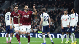 LONDON, ENGLAND - JANUARY 17: West Ham United's Callum Wilson celebrates scoring his side's second goal during the Premier League match between Tottenham Hotspur and West Ham United at Tottenham Hotspur Stadium on January 17, 2026 in London, England. (Photo by Rob Newell - CameraSport via Getty Images)